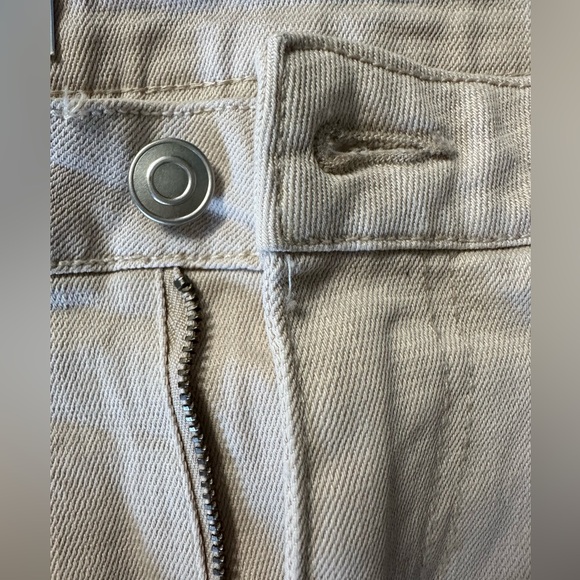 Prologue Tapered Mid-Rise Natural
Waist Pants
size 10 NWT LIGHT KHAKI sturdy - Picture 9 of 17